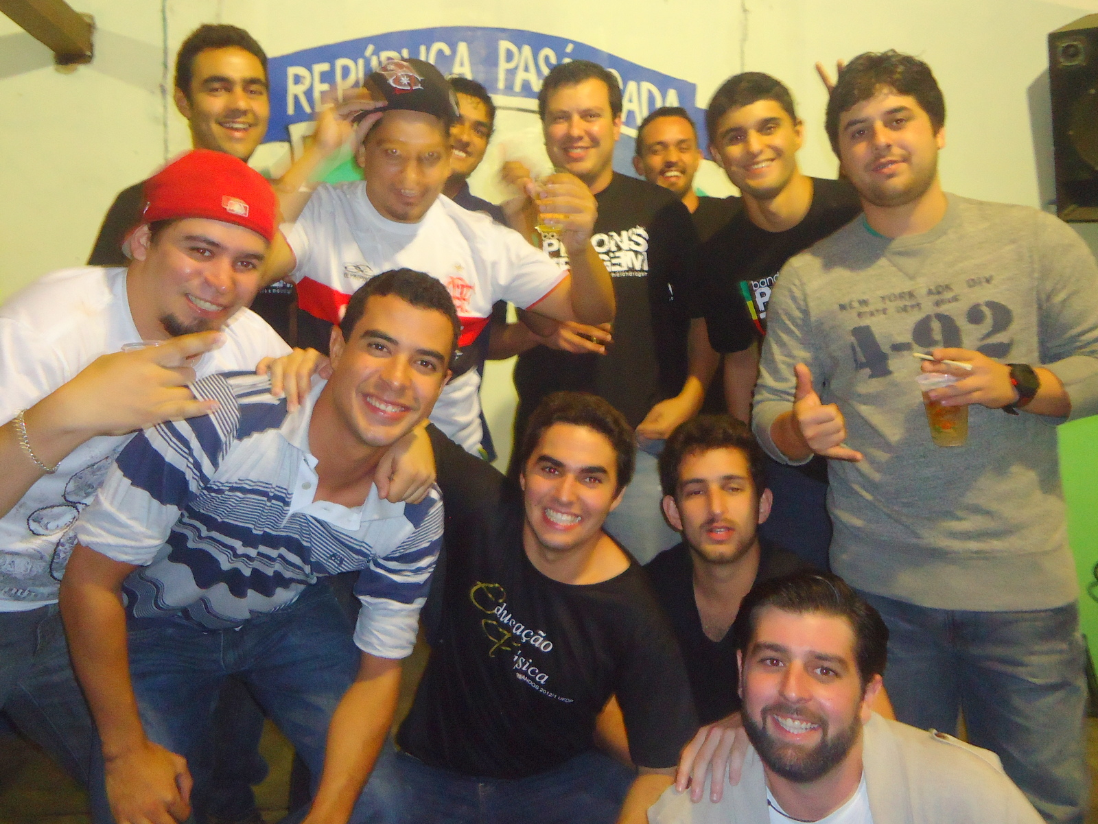 Depend, K-pote, Pay-Morrêu, Pau-de-Arara, Karranca, Próssimu, E-patite, Indyota, Polixinelu e Inodoro.