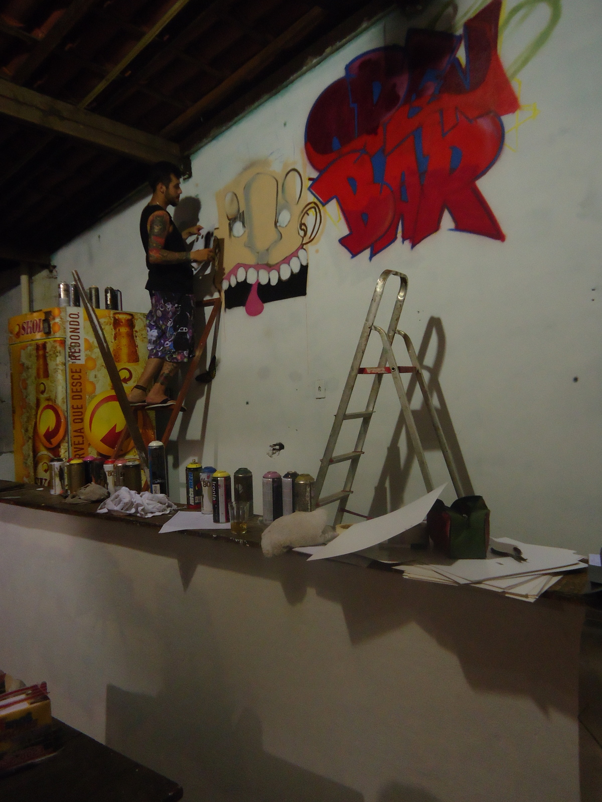 2ª pintura da área.