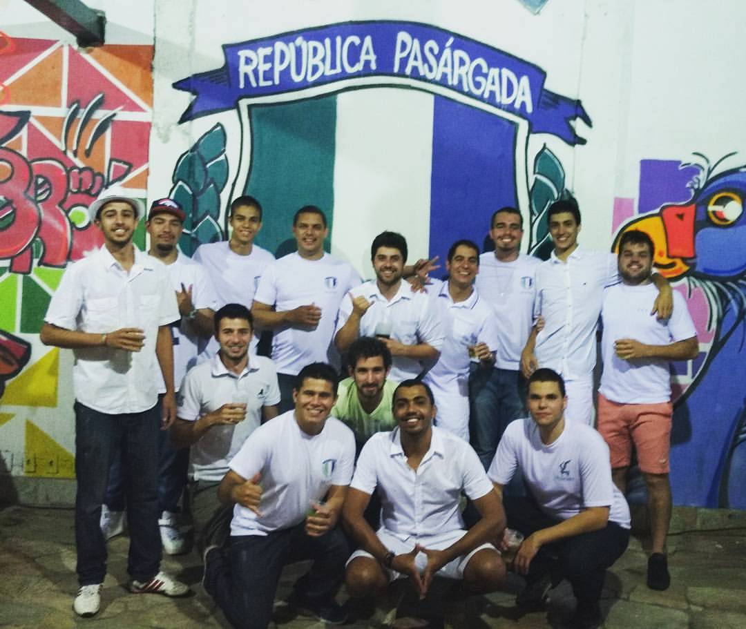 Berizal, Almondega, Graveto, MalFeito, Próssimu, 100-fundu, LaKonga, Louva-Deus, Mandrião e Soneca.